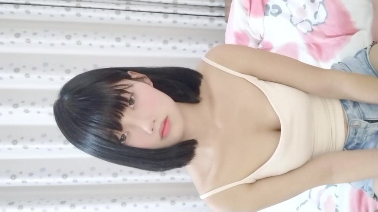 尤物短发美少女20231107
