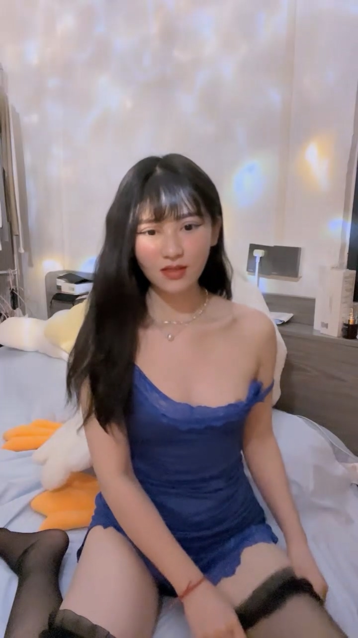 奶味依依甜美学生妹20240715
