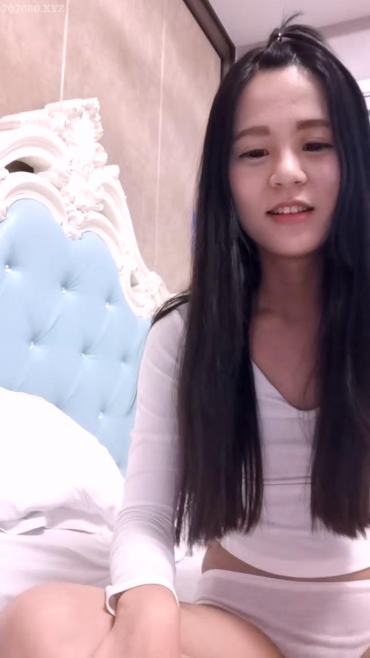 青春美少女娜娜和男友大秀20240818