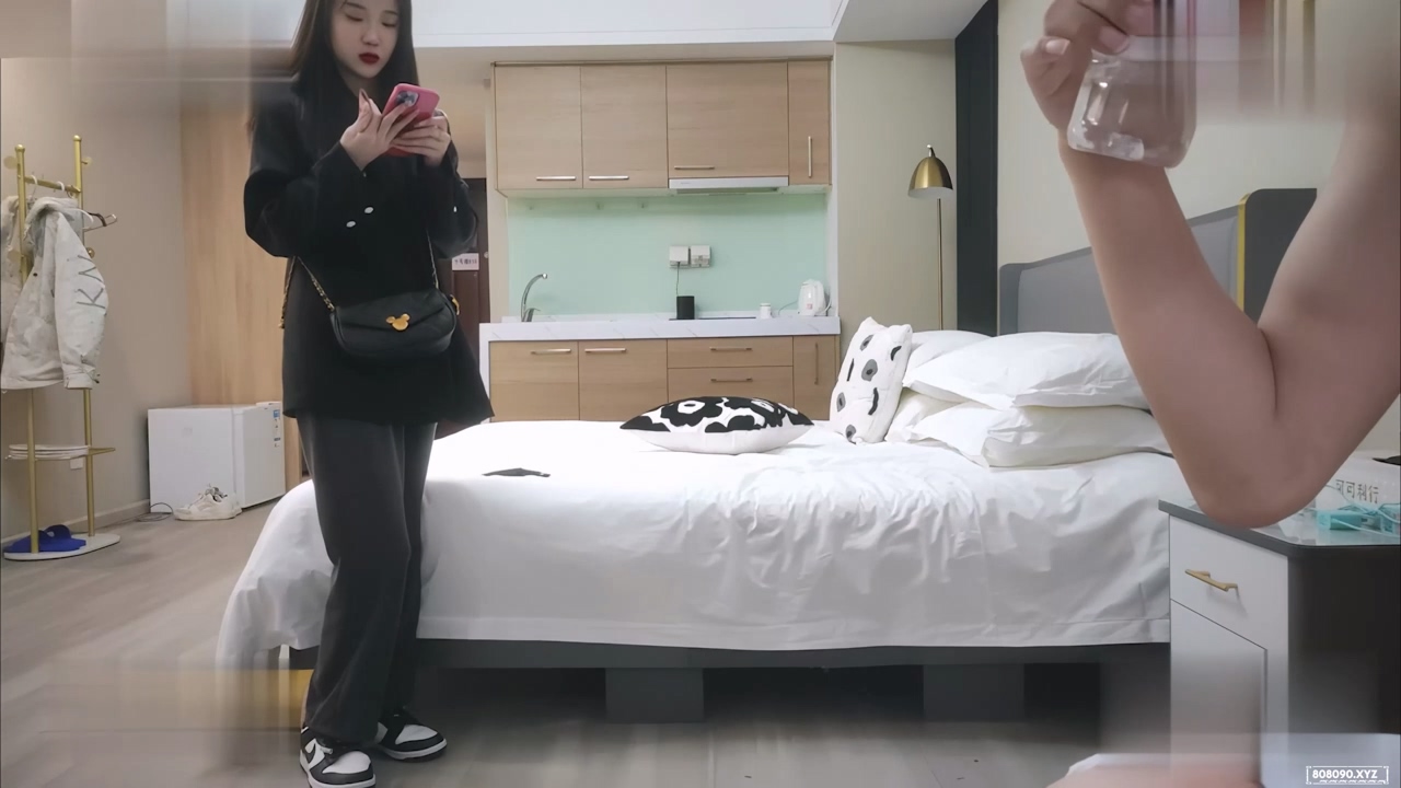 杏吧李白EP5-酒店约22岁刚毕业大学生一脸诚恳说是想赚外快20250505