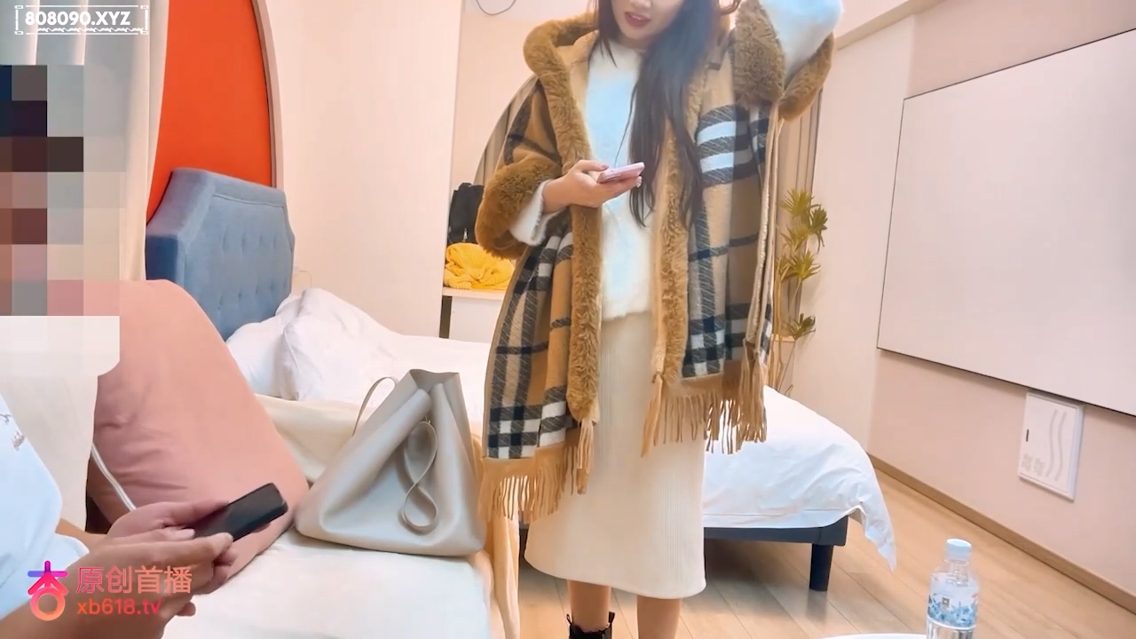 杏吧小浪EP3-外表清纯可爱的小妹妹，刚做不久下面又紧又嫩20250703